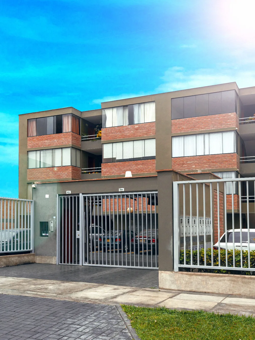 Edificio Montesclaros II, Surco